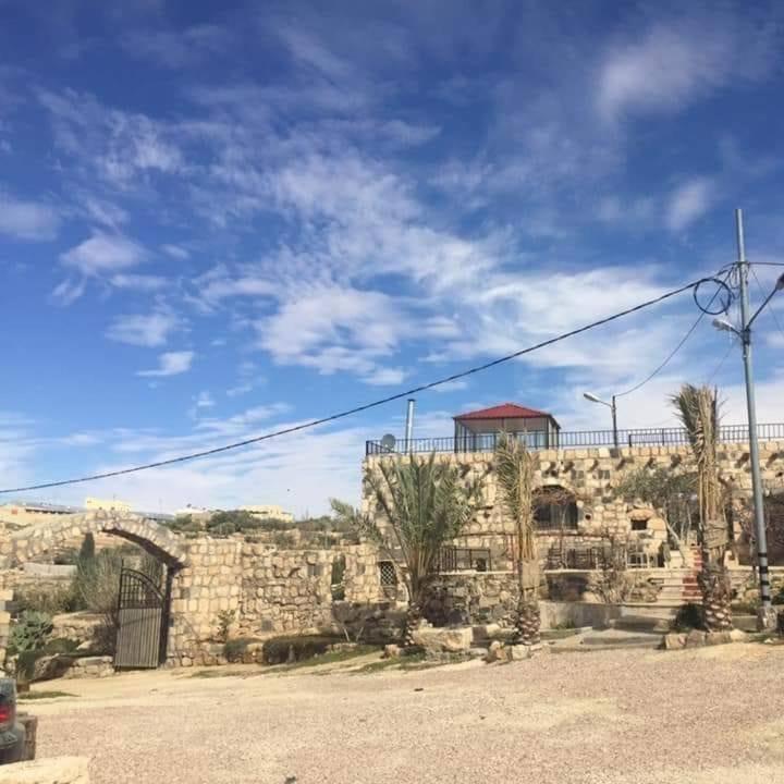 Heritige Inn Jordan Al-Qasr Екстер'єр фото